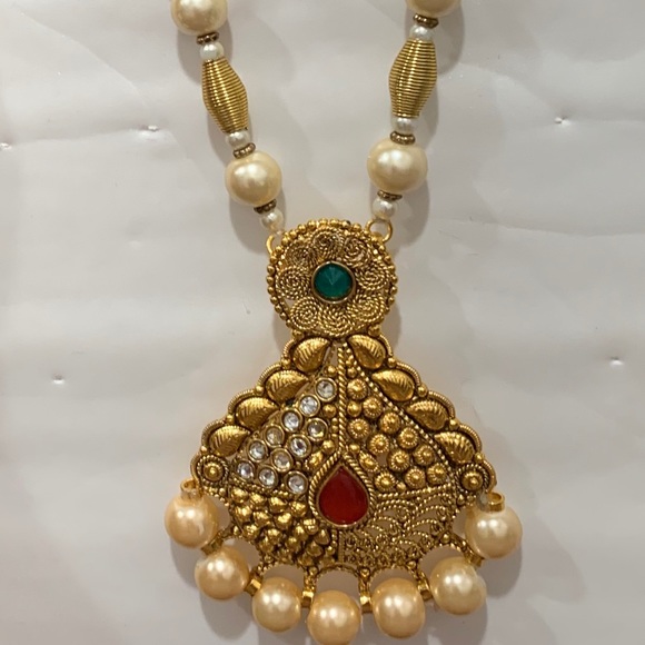 Gold Plated South Indian Temple Jewlery ! - Picture 4 of 8